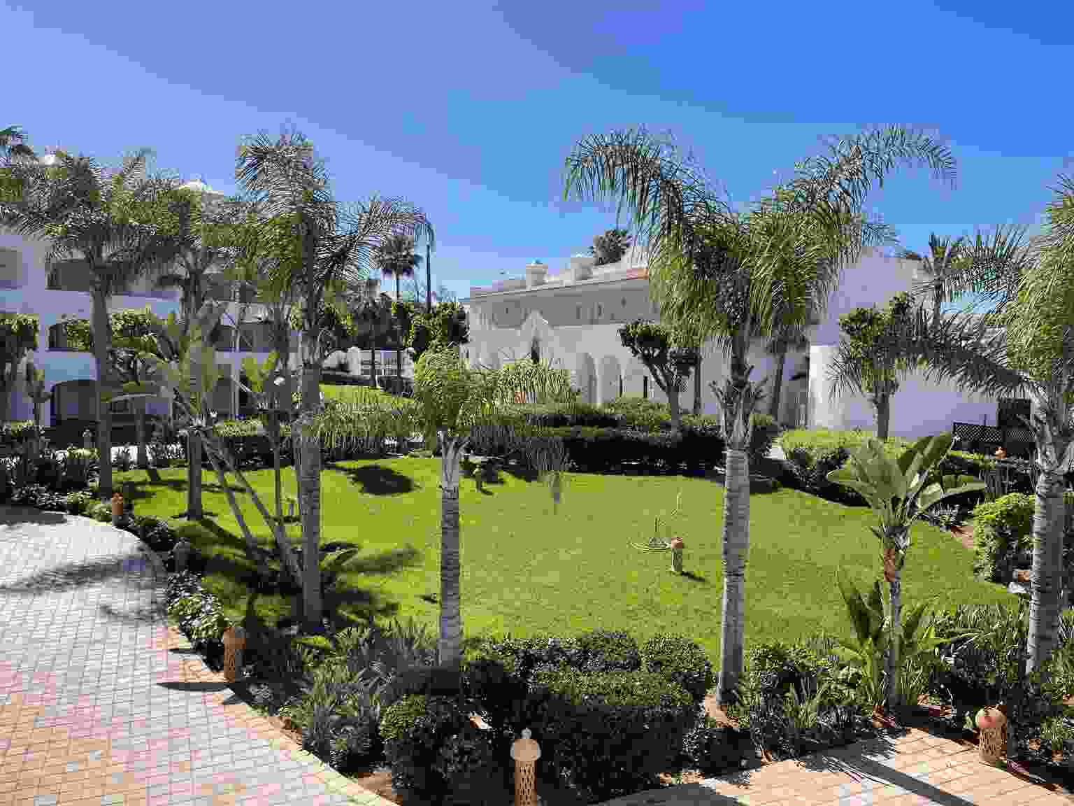 Gartenanlage-Strandhotel-Skhirat-bei-Rabat-Marokko