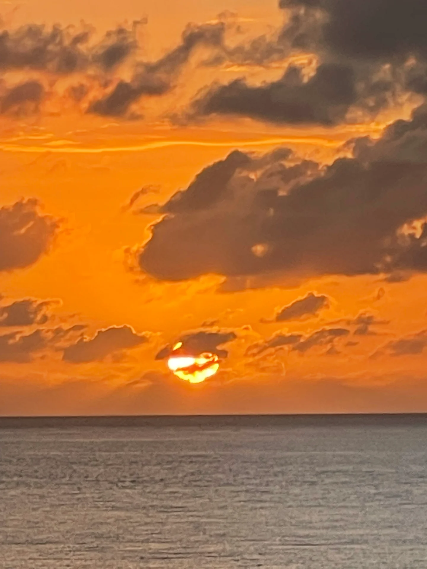 Lanzarote Los pocillos atlantik wolken goldenes licht