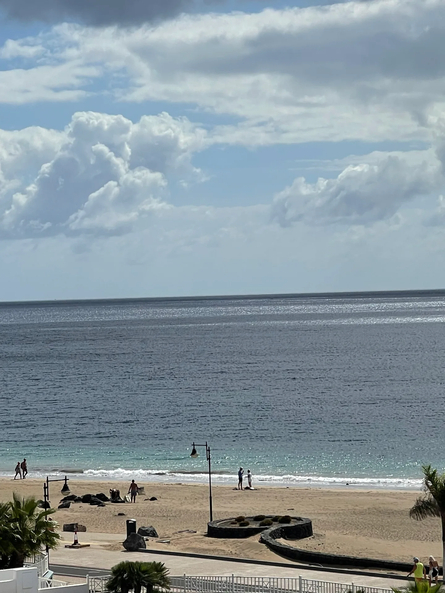 Lanzarote Los pocillos strand atlantik wolken