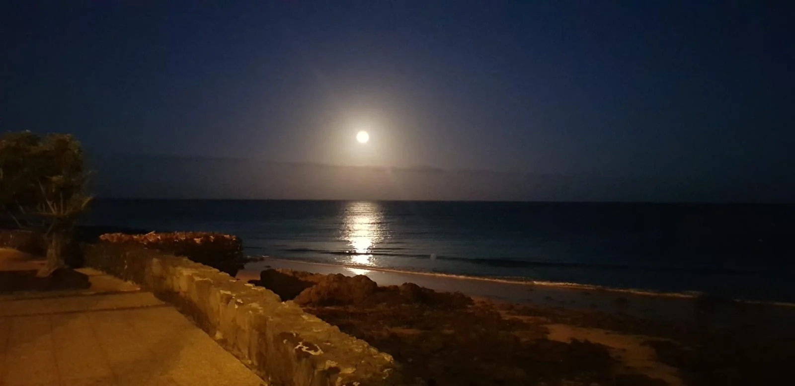 Lanzarote Mondschein felskueste