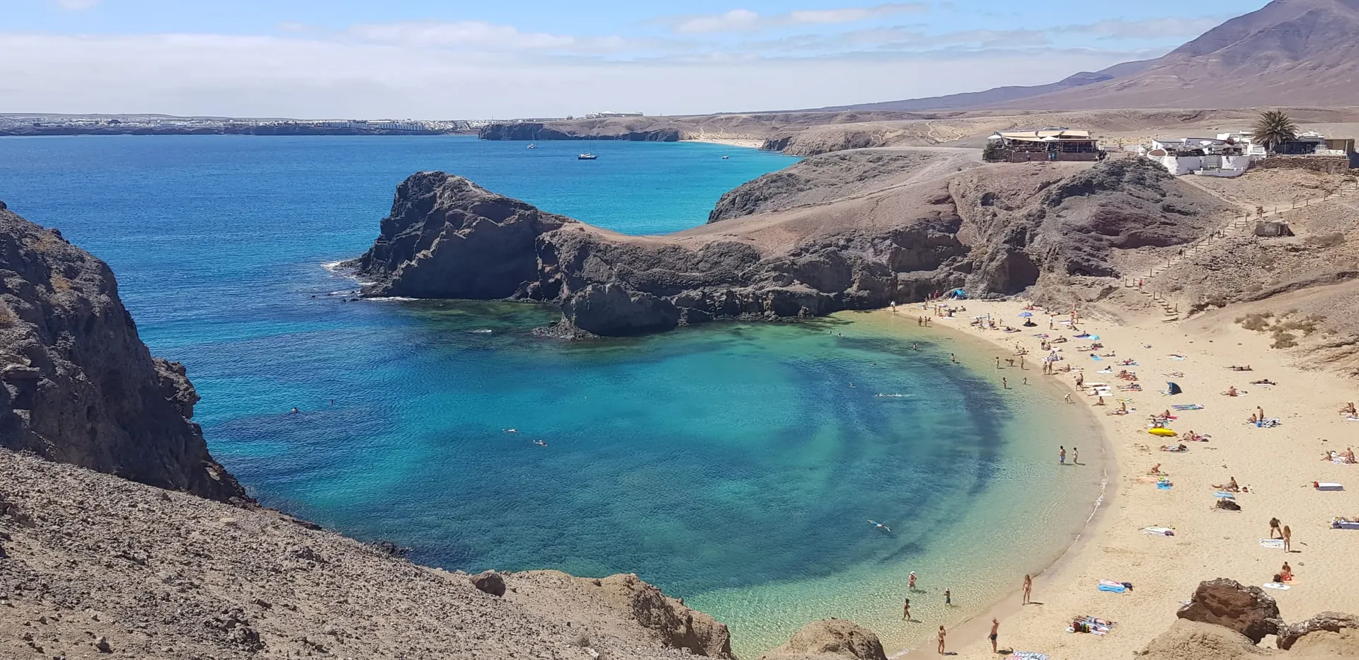 Lanzarote Papagayo strandbucht tuerkises meer