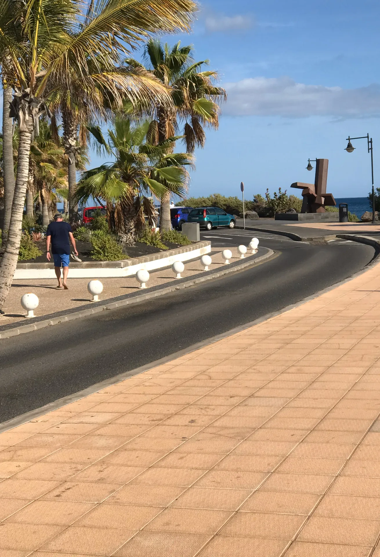 Lanzarote Puerto del carmen kuestenstrasse palmen