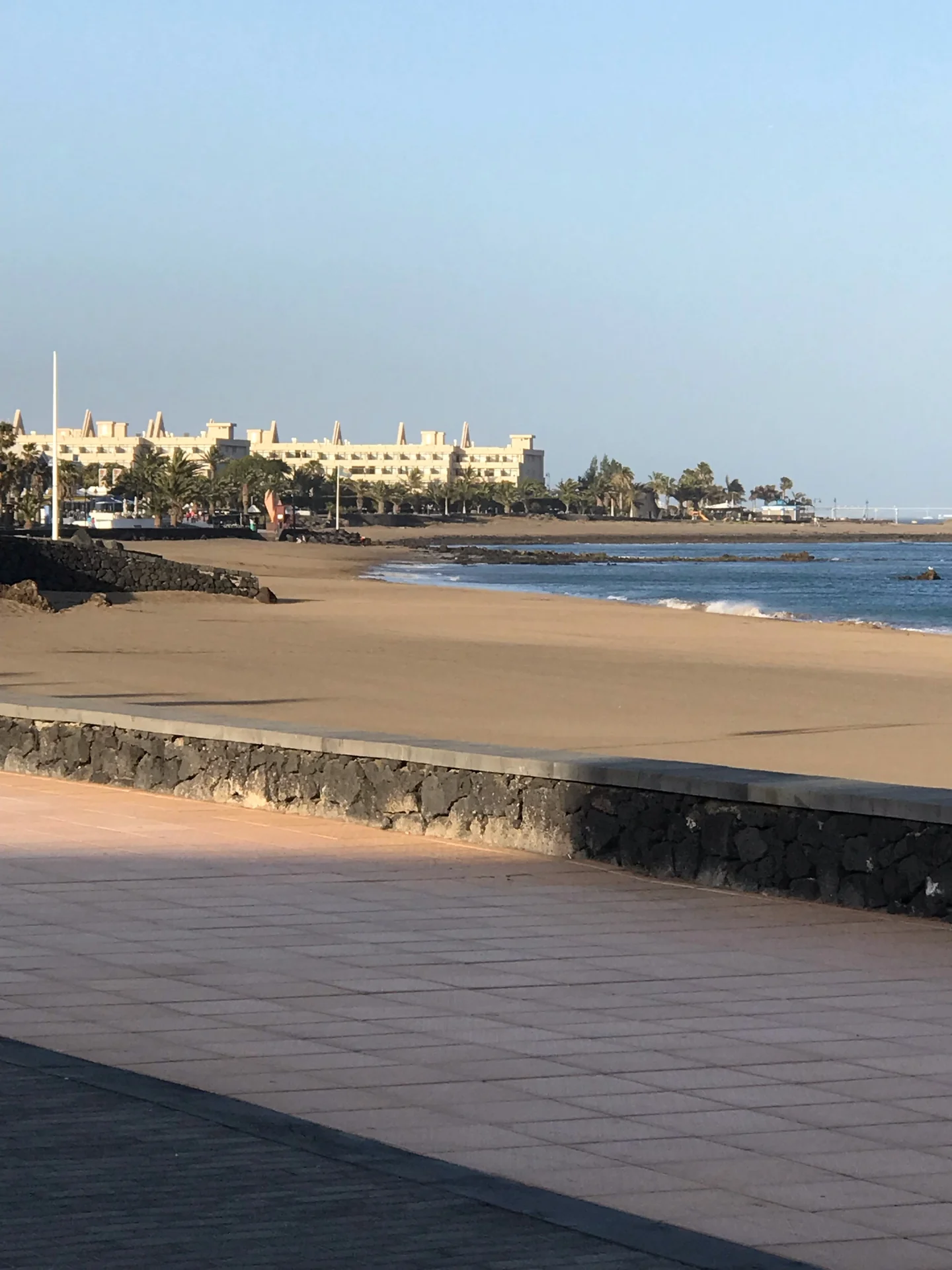 Lanzarote Puerto del carmen strandbucht hotelanlage
