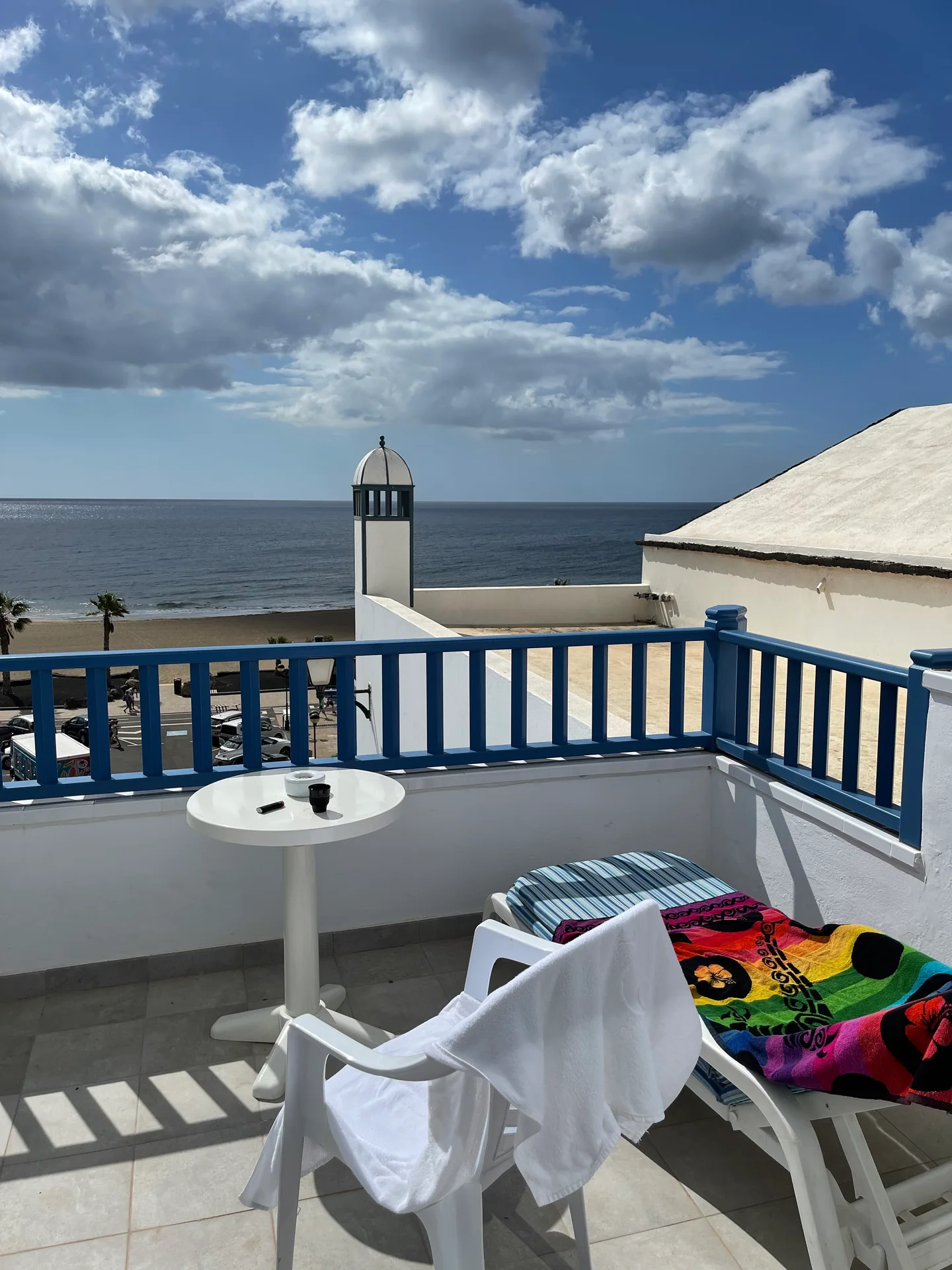 Lanzarote Seaside los jameos playa balkon sitzgruppe strandblick