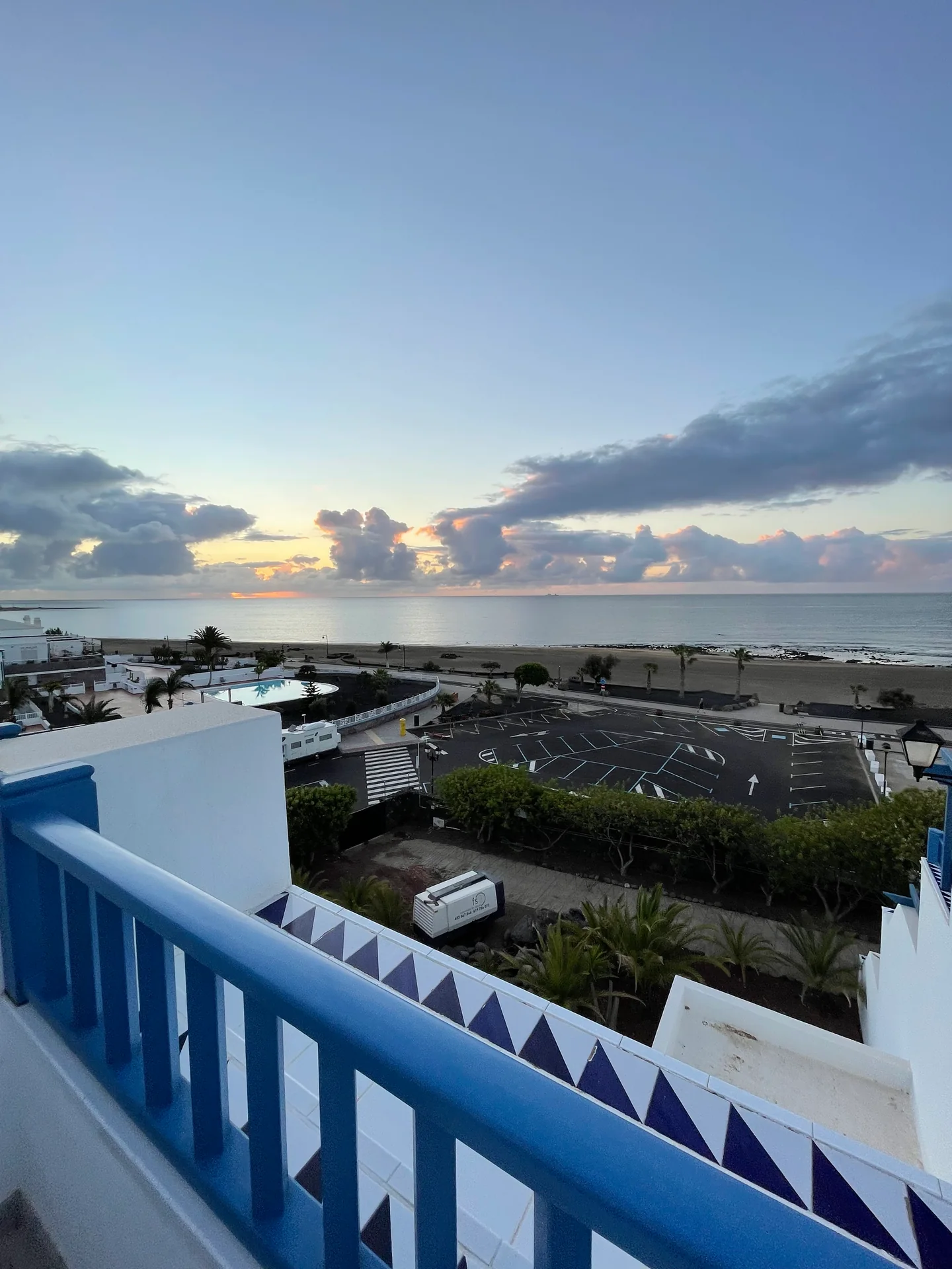 Lanzarote Seaside los jameos playa balkonblick kueste wolken