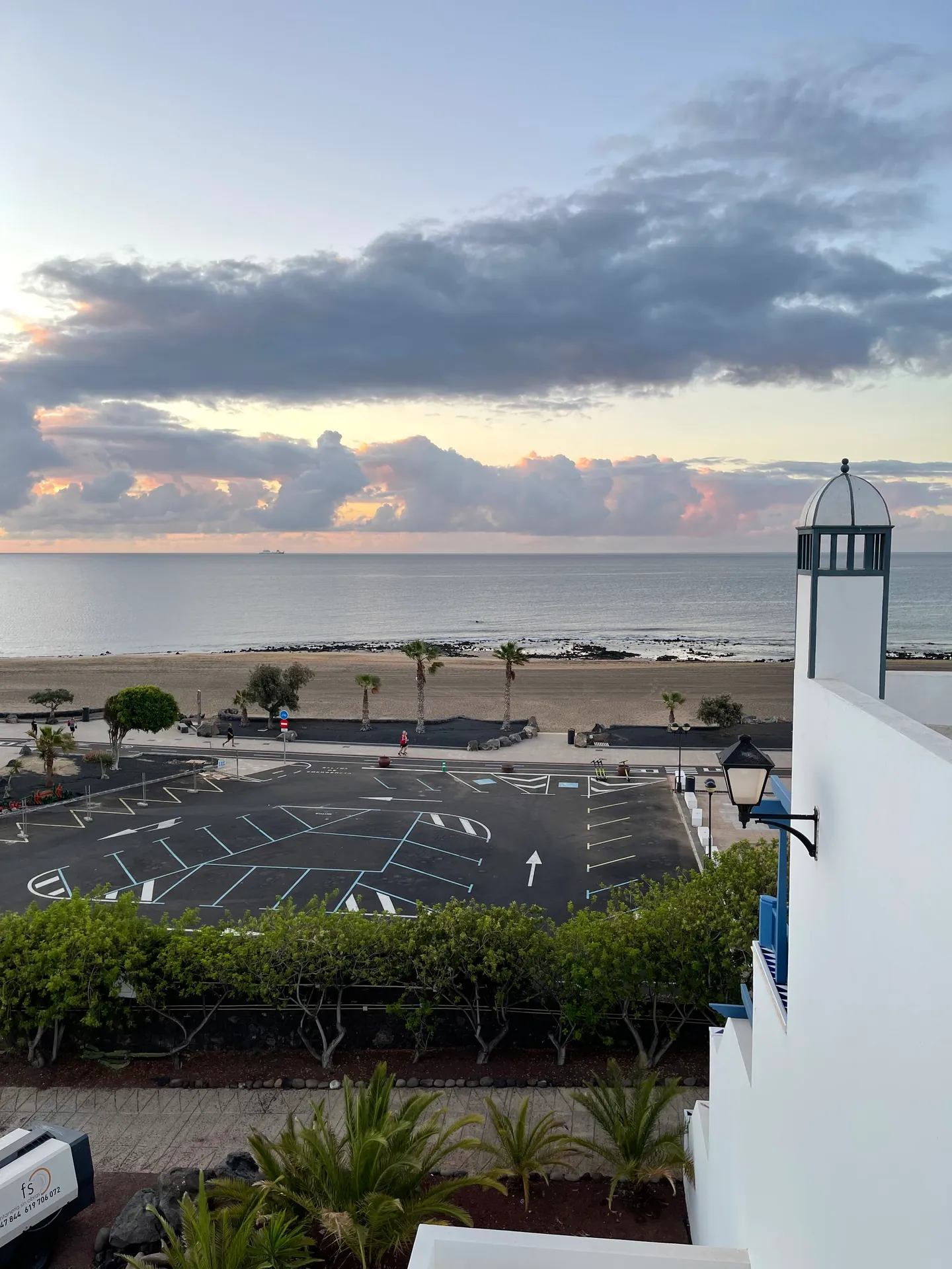 Lanzarote Seaside los jameos playa balkonblick los pocillos wolken