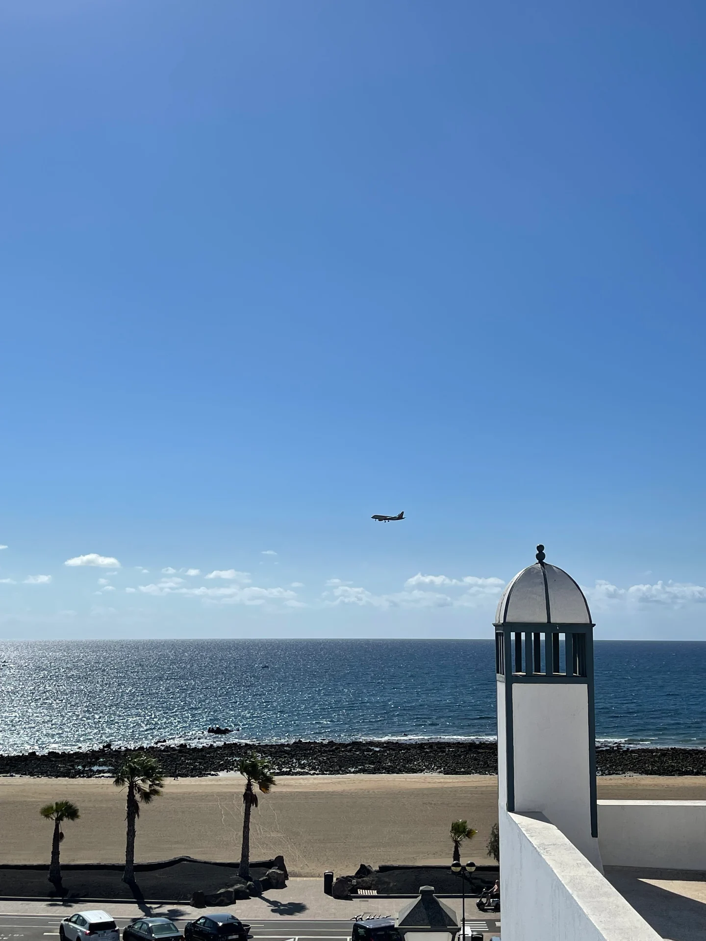 Lanzarote Seaside los jameos playa balkonblick strand flugzeug