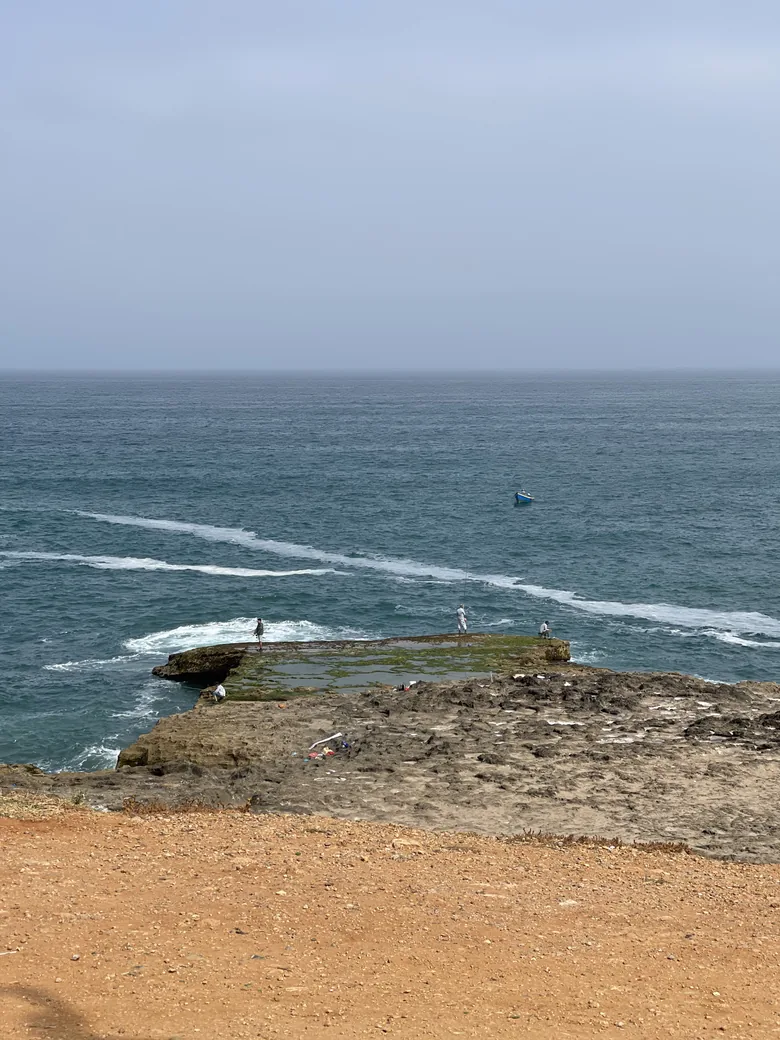 Felsküste am Atlantik bei Rabat, Marokko